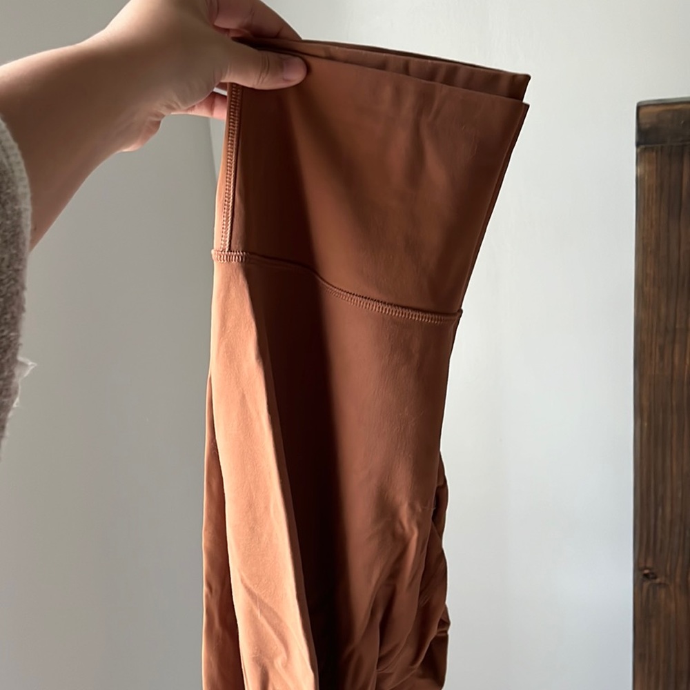 Everlane Perform Leggings